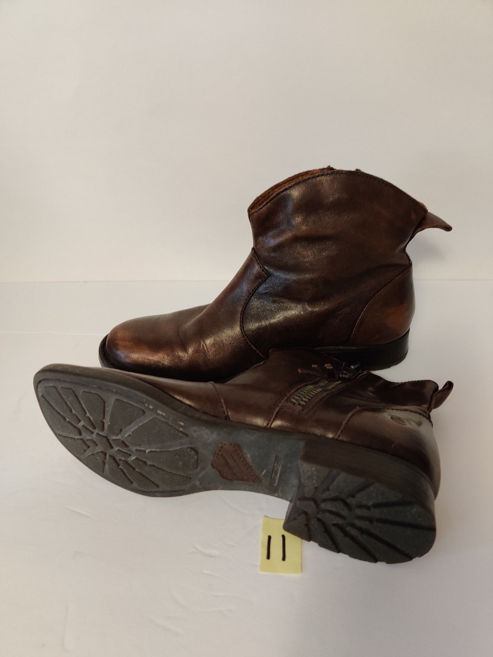 Born Brown Leather Zip Ankle Boots 8 - Picture 4 of 4
